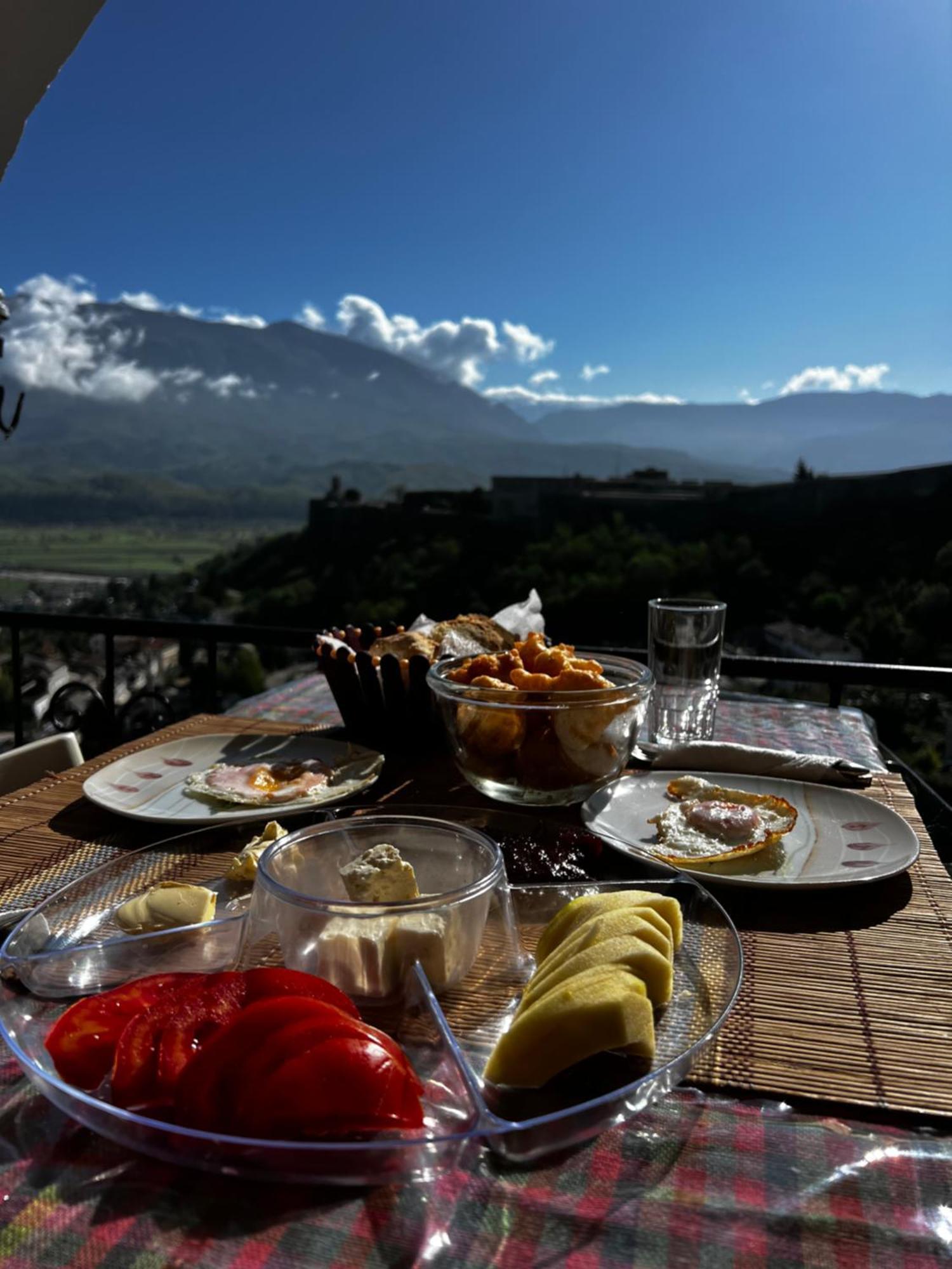 Guest House Salaria Gjirokaster Exterior photo
