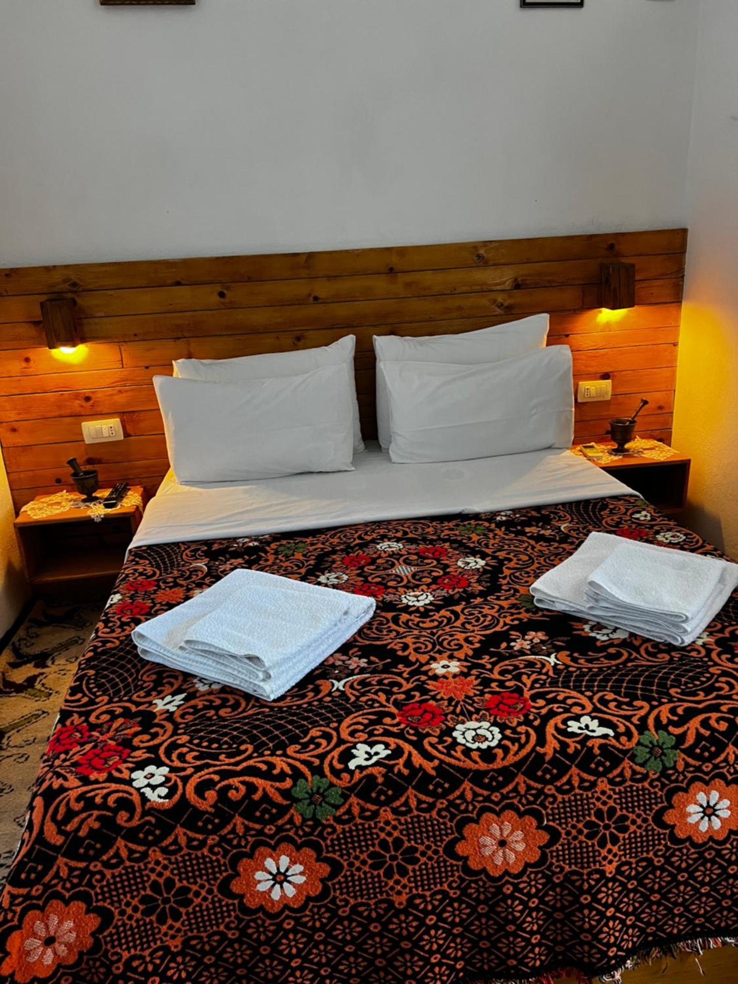 Guest House Salaria Gjirokaster Exterior photo